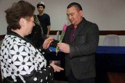 Весенние праздники: День национального головного убора и Международный женский день 8 марта